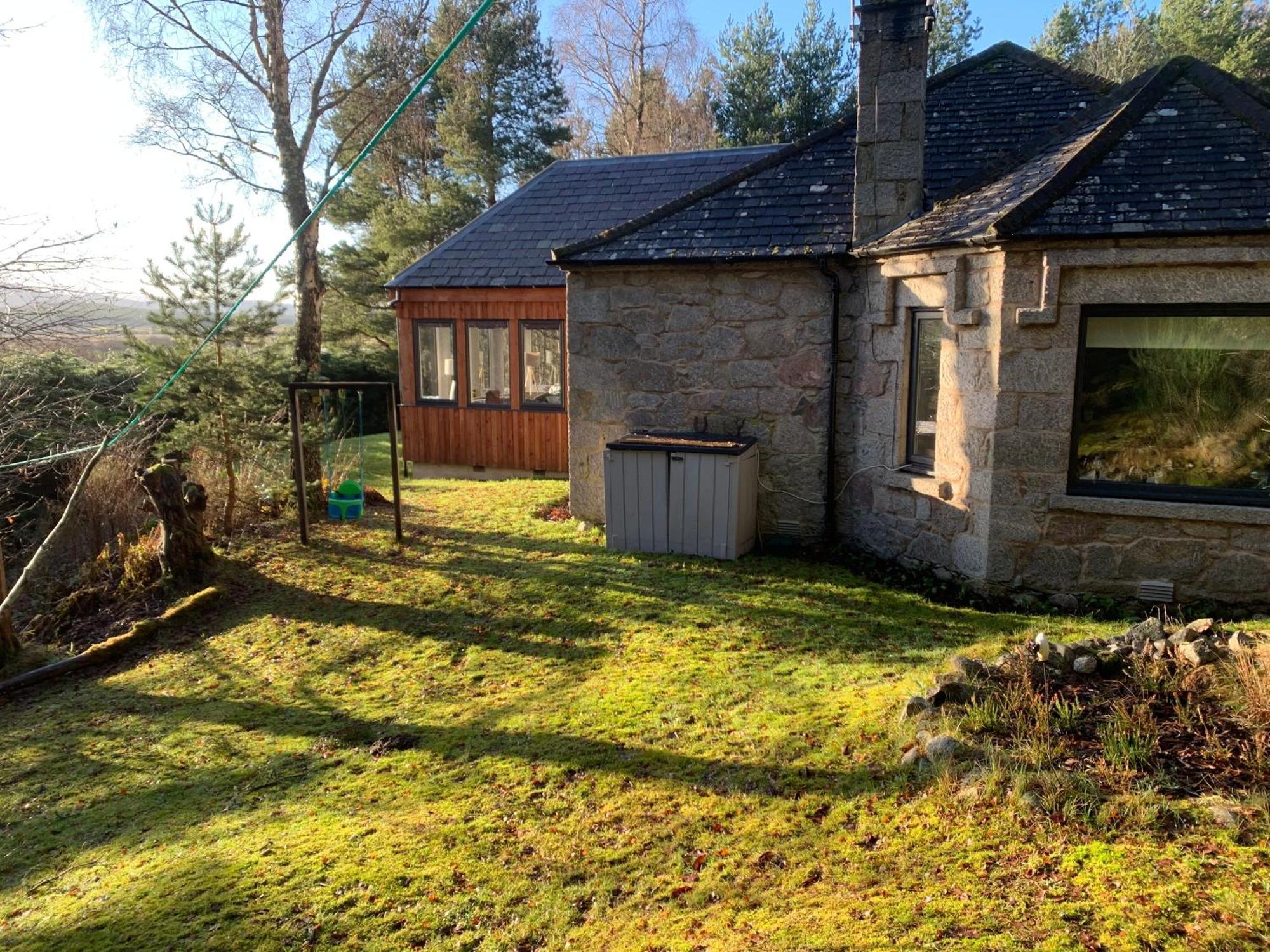 Amazing Cottage With Private Indoor Swim Pool And Hot Tub Grantown-on-Spey Eksteriør billede